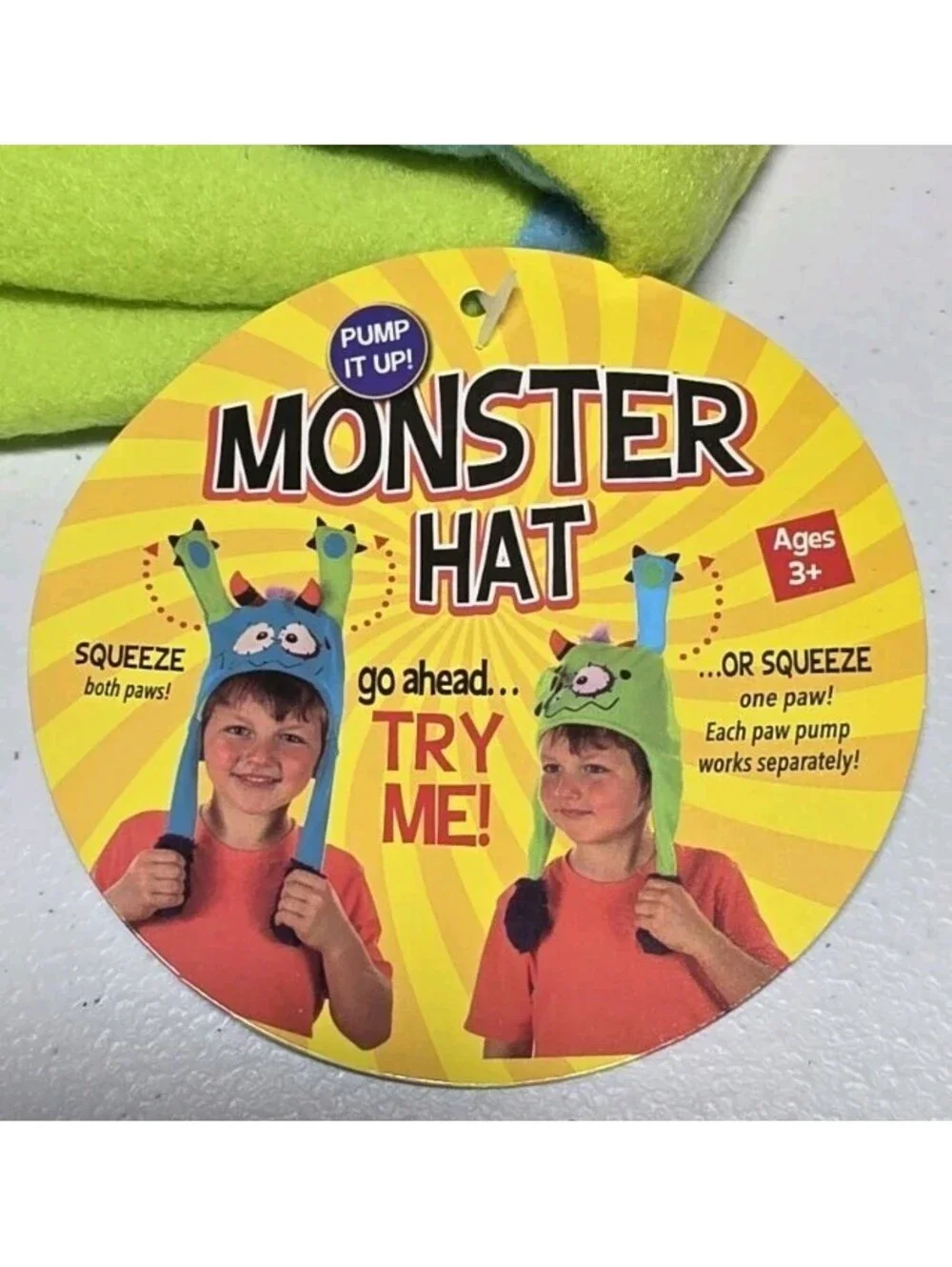 Monster Hat w/Moving Paws Ages 3+ Green One Size